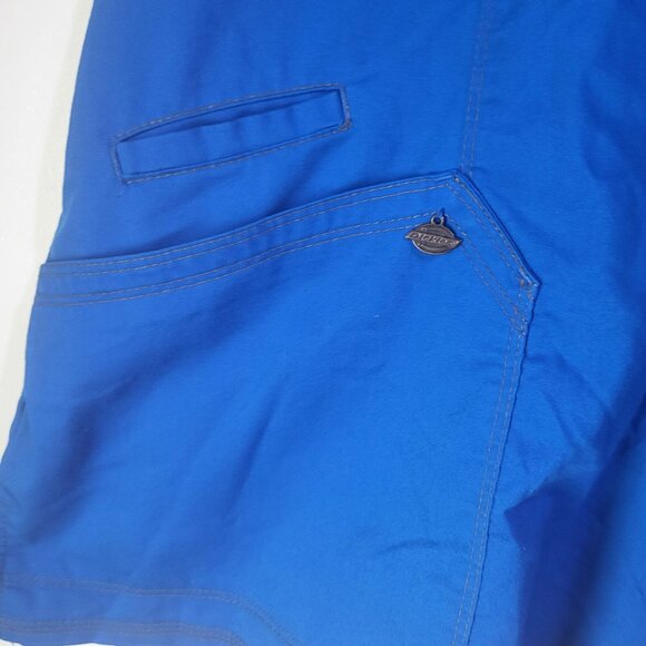 Dickies Women's XL Scrub Top Royal Blue Pockets Utility Loop Nurse Dr Tech Med - Picture 4 of 12